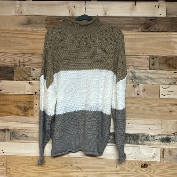 Size XL Color block Tan, White, Mocha Color Mock-neck Soft Stretchy Sweater - Picture 6 of 6